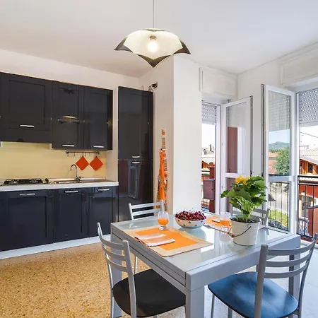 Apartment Iris Maggiore Angera